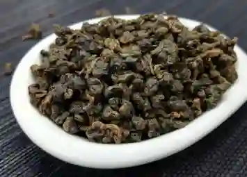 Huyền Thoại Trà Ô Long Đông Đỉnh - Tinh Hoa Từ Đỉnh Núi Cao